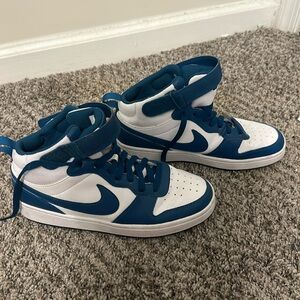 Teal Nike High tops Size 7